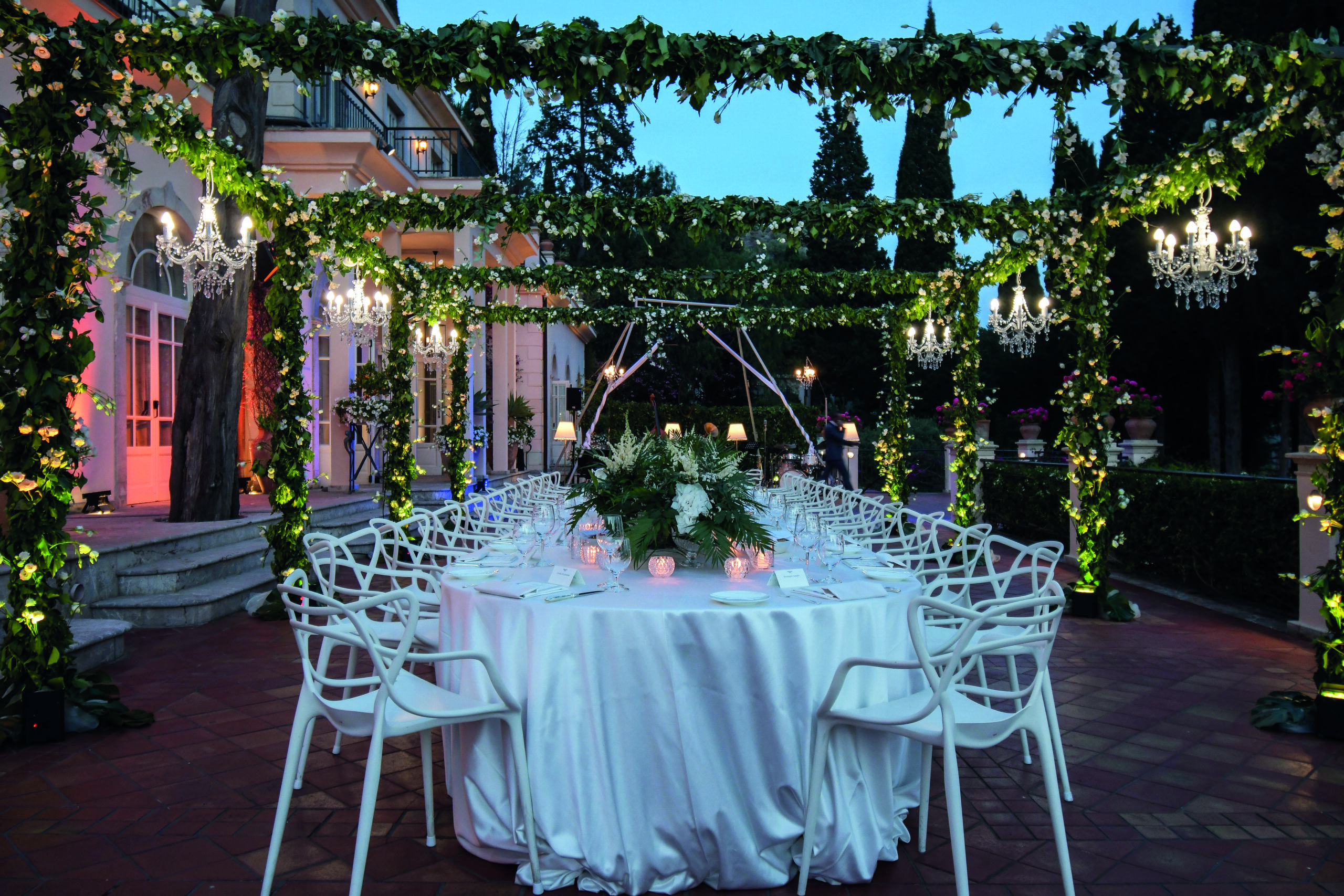 Wedding reception table arrangement at Grand Hotel Timeo