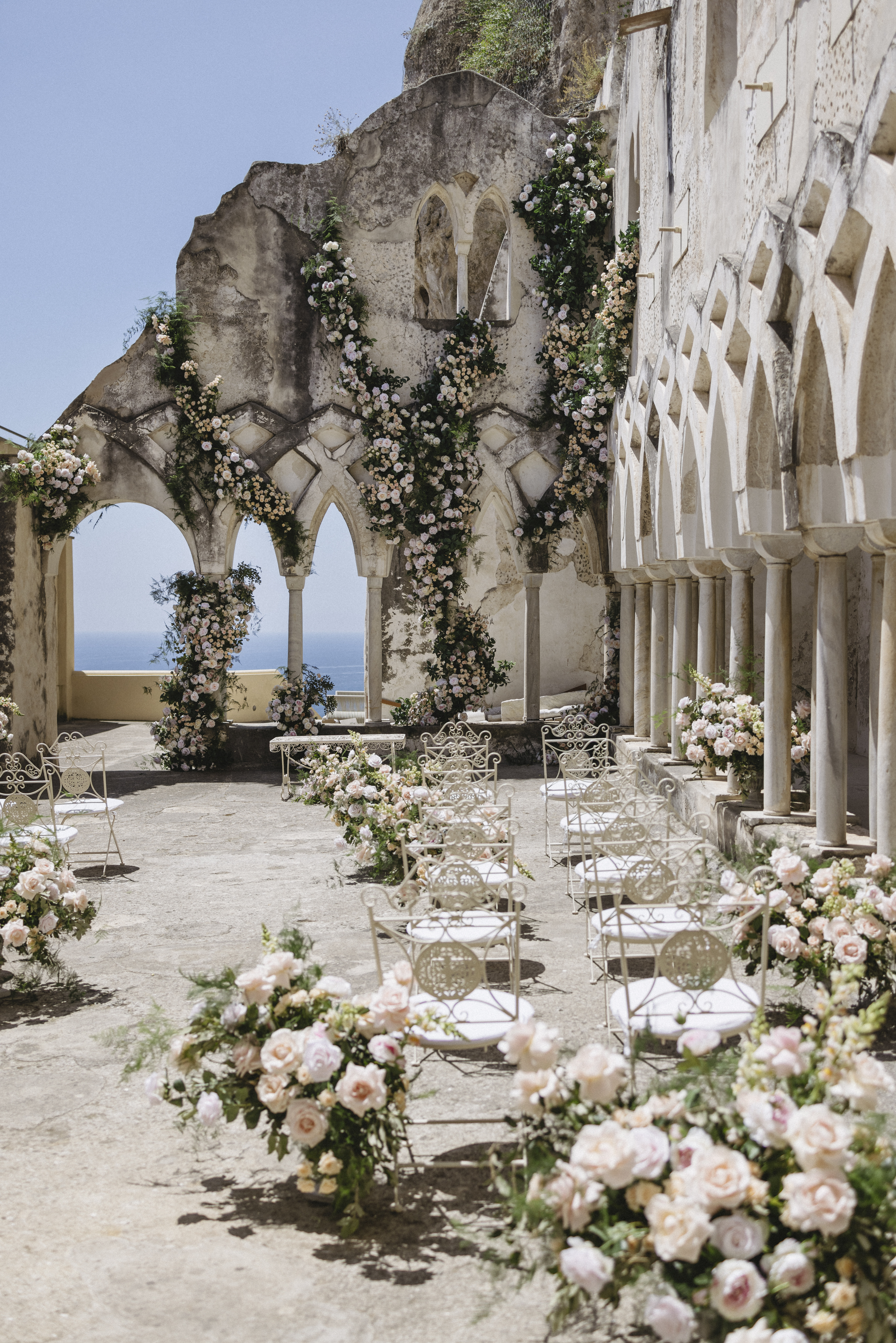 Outdoor wedding ceremony overlooking the sea in Amalfi Coast, planned by Roberta Burcheri Events for an international couple